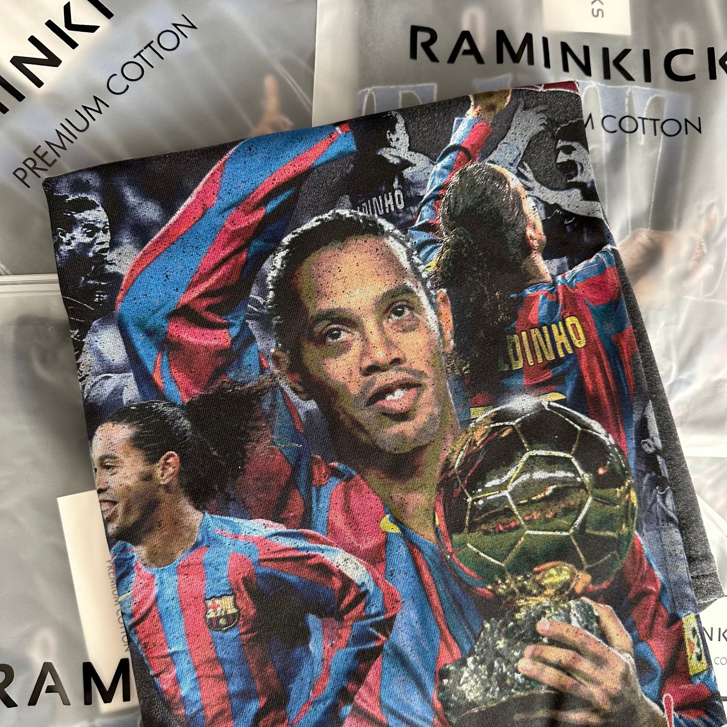 RONALDINHO GAÚCHO (2005) "T-SHIRT"